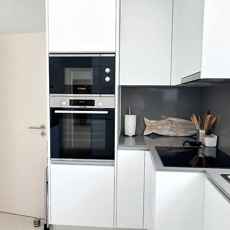 House T3 With Sea View And Private Pool - 5 Minutes Walk From The
